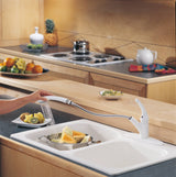 Delta 470-WH-DST Signature Single Handle Pull-Out Kitchen Faucet White